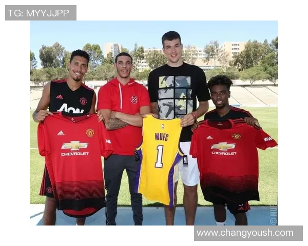 湖人队足球:跨界运动的魅力与挑战,探索篮球与足球的完美结合之路 湖人队足球:跨界运动的魅力与挑战,探索篮球与足球的完美结合之路